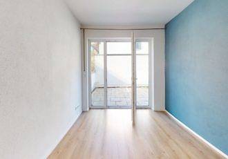 Schlafzimmer mit Zugang Dachterrasse